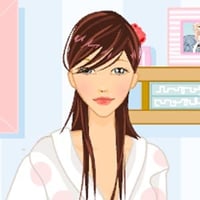 Dress up a doll for a pajama party with clothes in pastel tones and plushies!