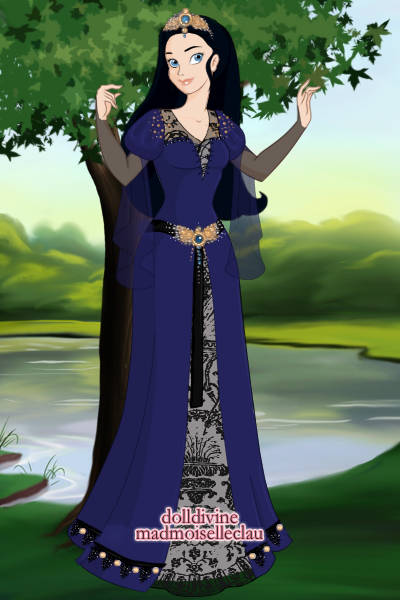 Rowena Ravenclaw ~ I tried to recreate the diadem as it loo